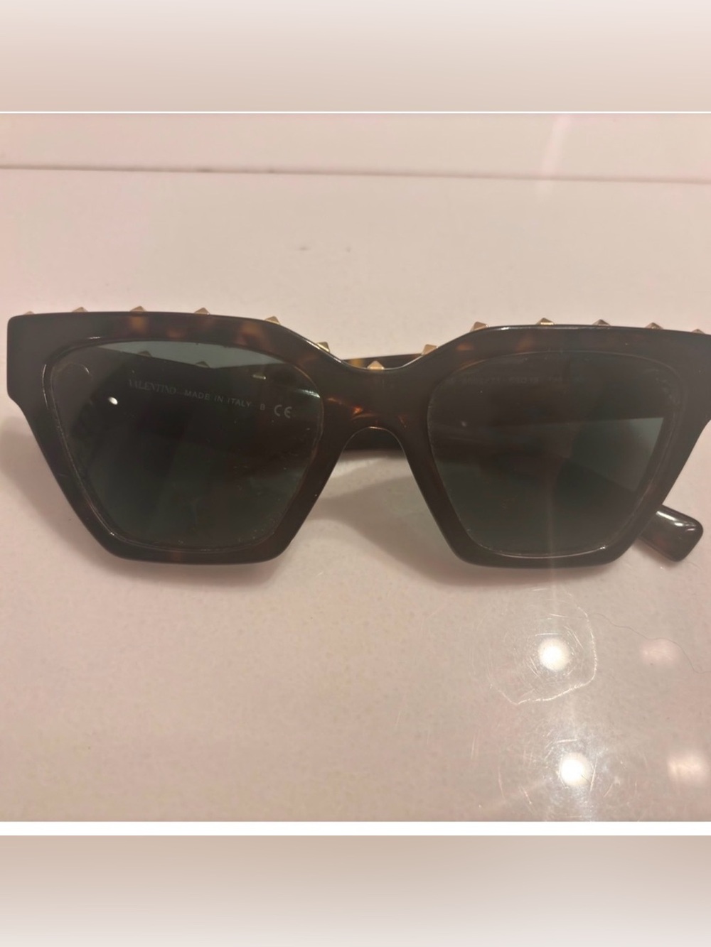 Valentino garavani authentic Tortoiseshell Cat-Eye Sunglasses with Gold Studs
